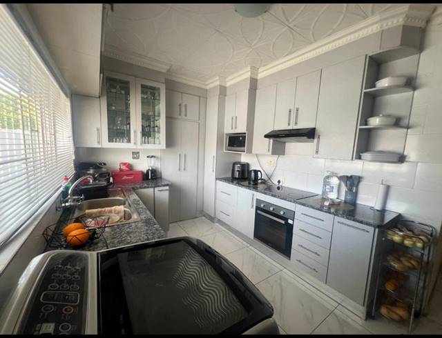 3 BEDROOM HOUSE FOR SALE IN THERESA PARK